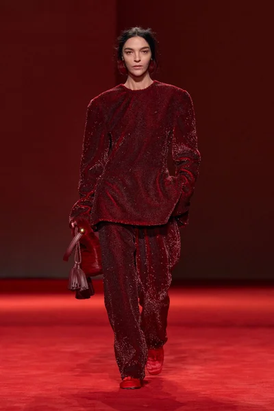 Look 39